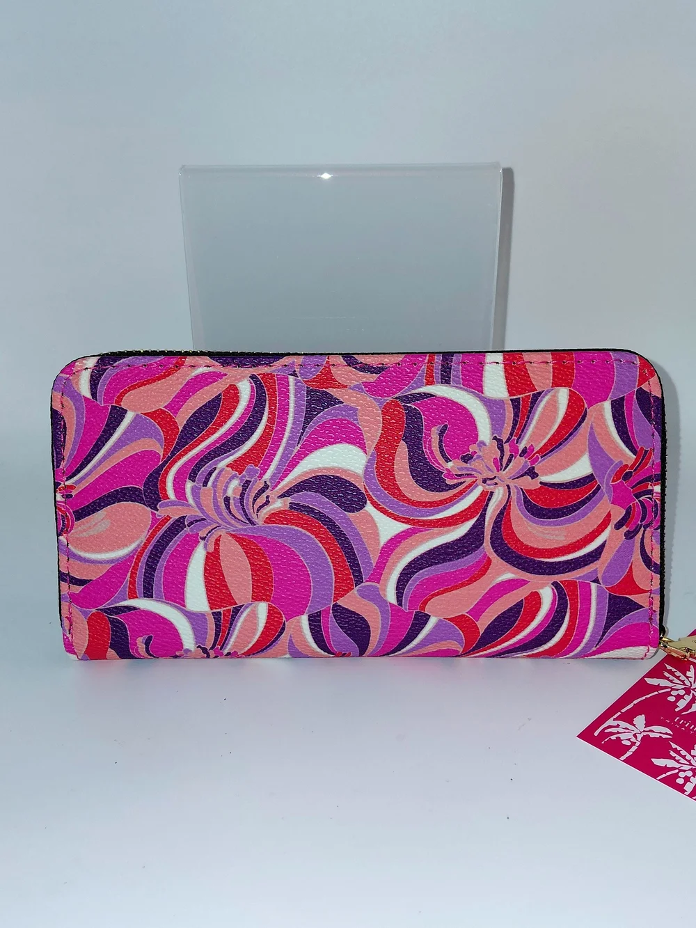 NIB Trina Turk Sea Anemone Large Zip-Around Wallet! Pink White Lavender Floral💕